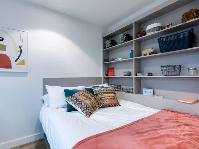 Bronze En-Suite room image 2