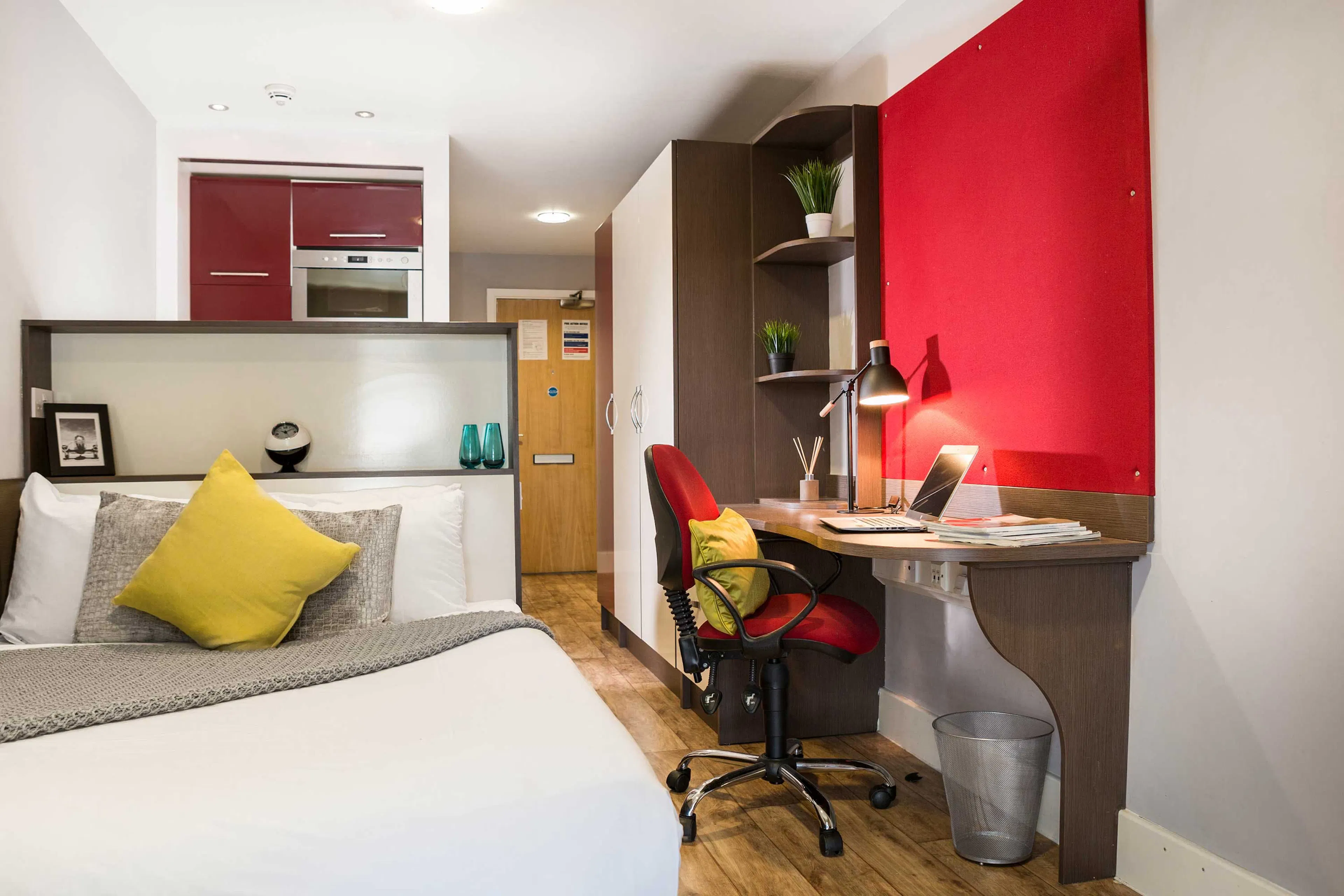 Premium Plus ROOM 1