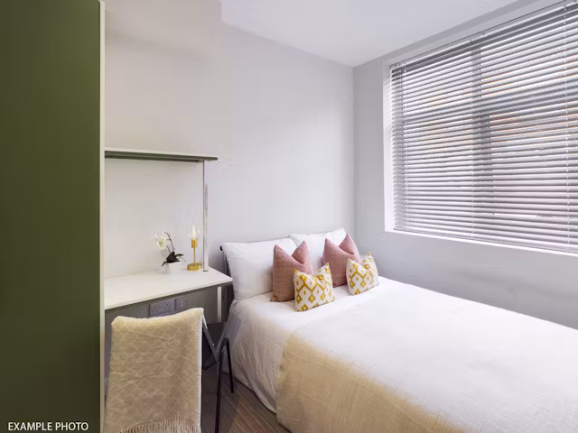 125-leek-road-stoke-on-trent-4 Bed Apartment-1
