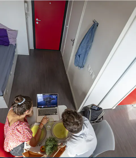 ROOM ROOM 1