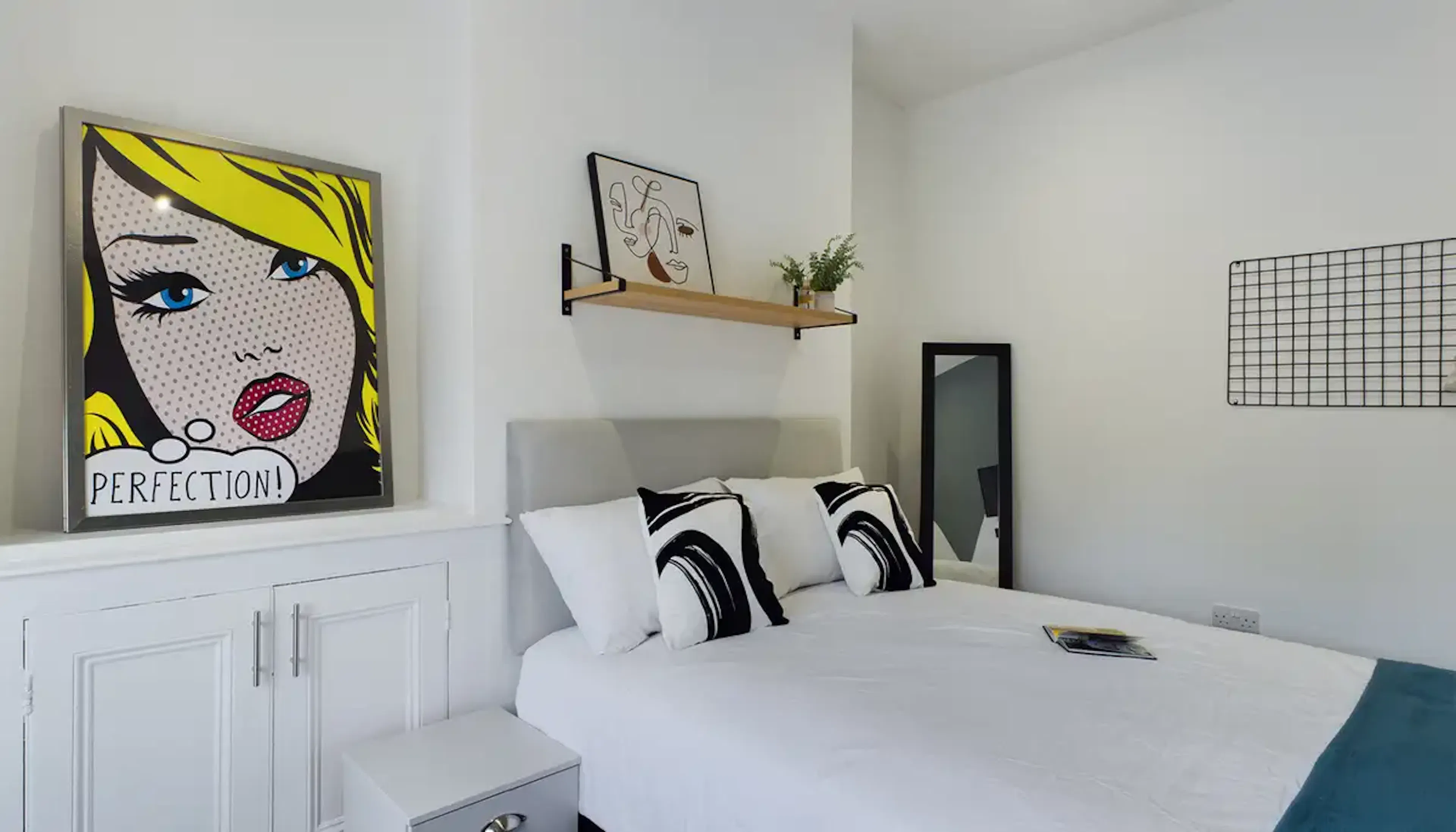 4 Bedroom House ROOM 2