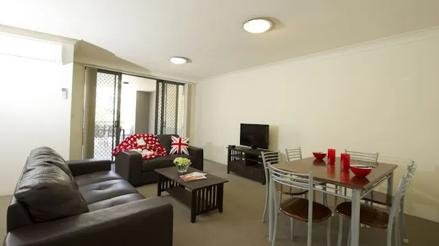 3 Bedroom Apartment room image 2