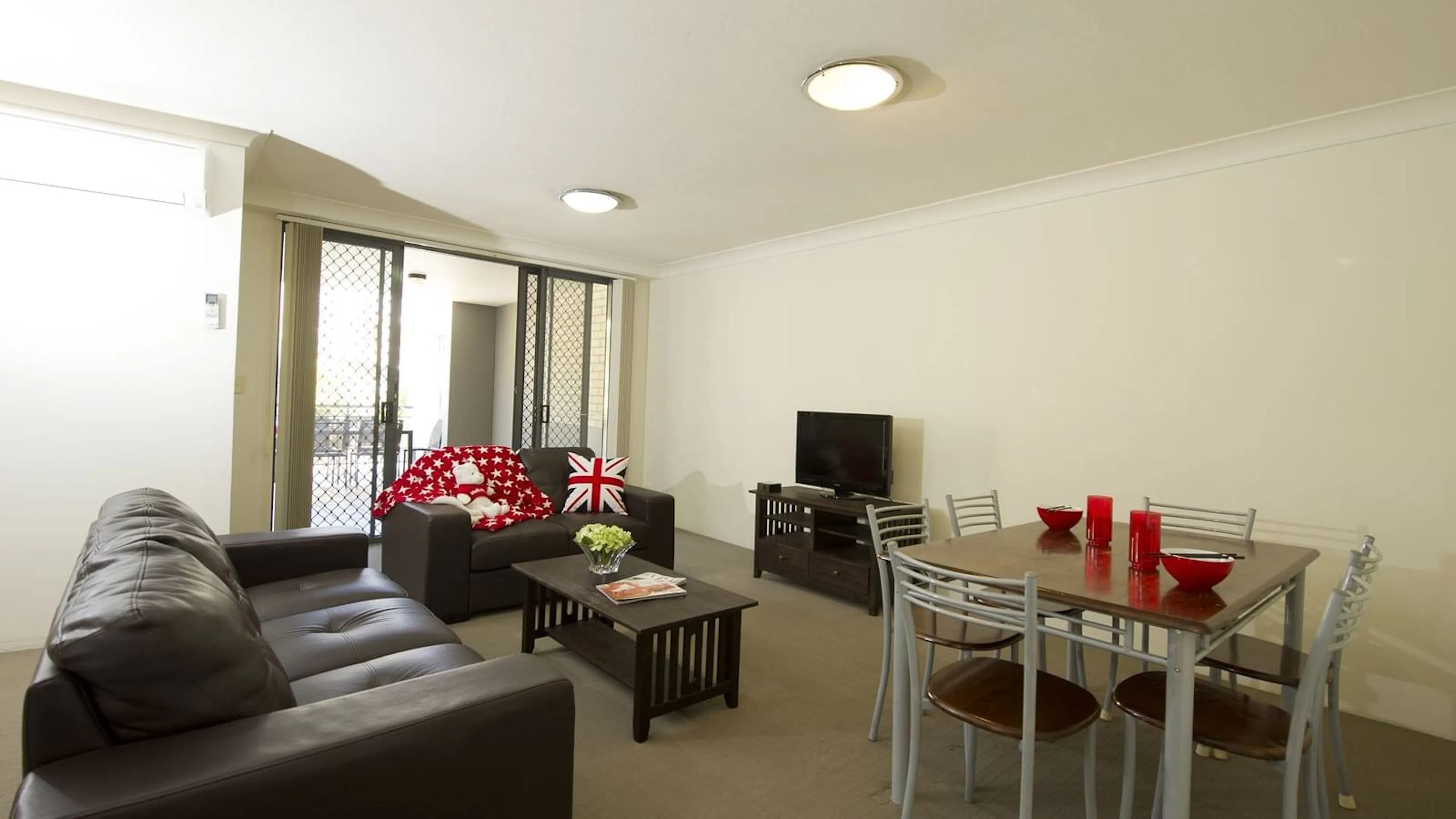 3 Bedroom Apartment ROOM 3