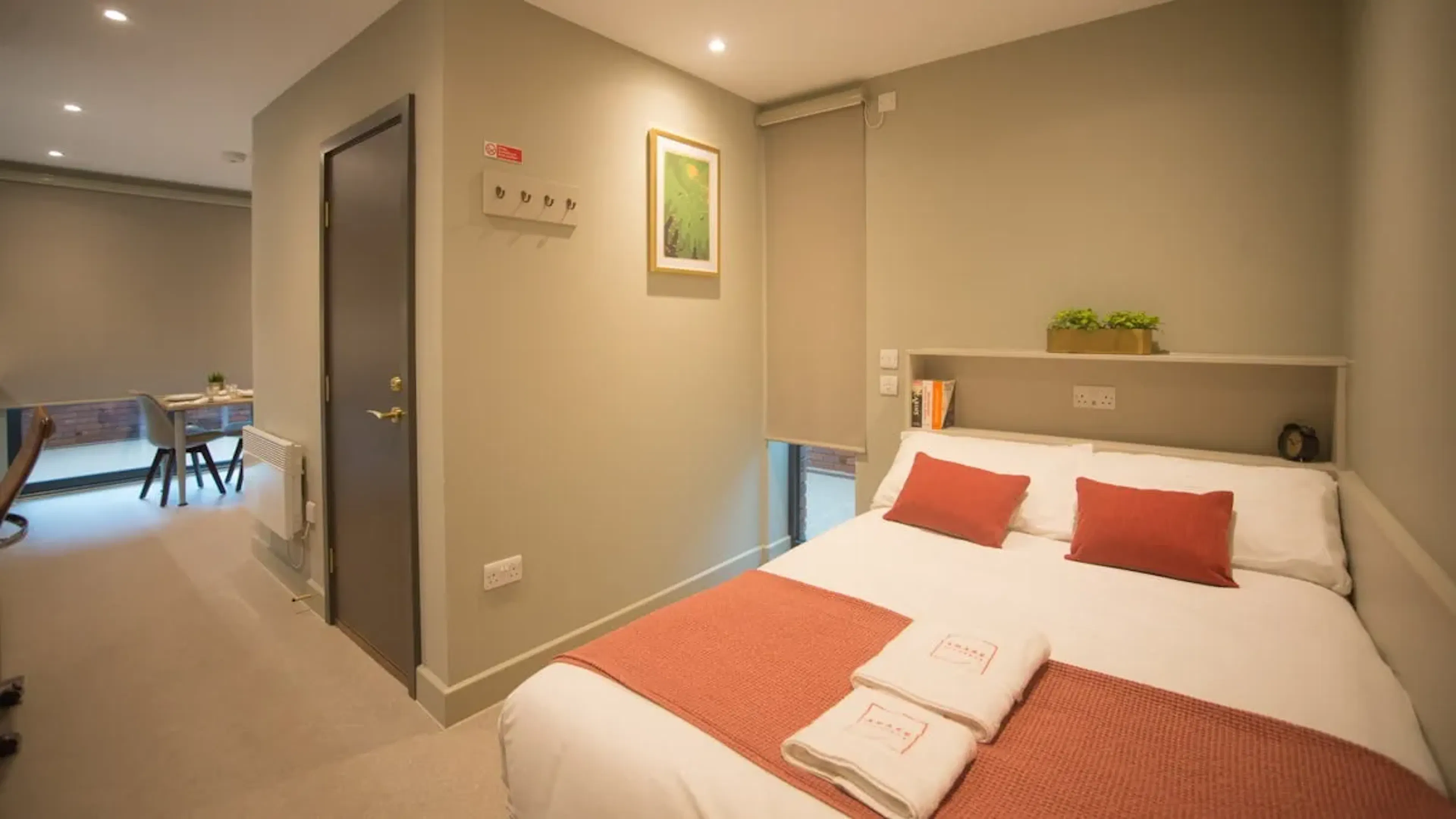 ROOM ROOM 3