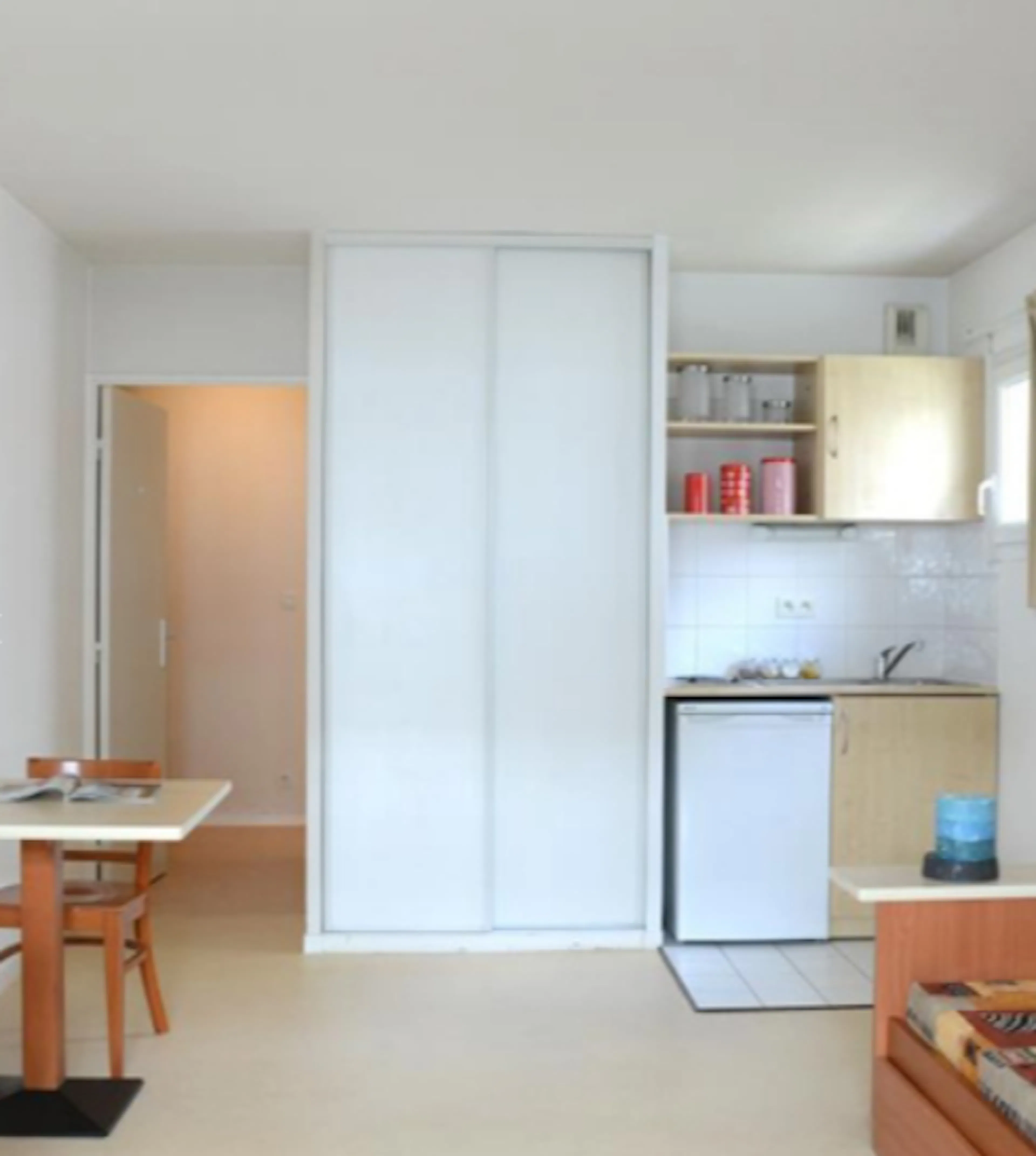 ROOM ROOM 3