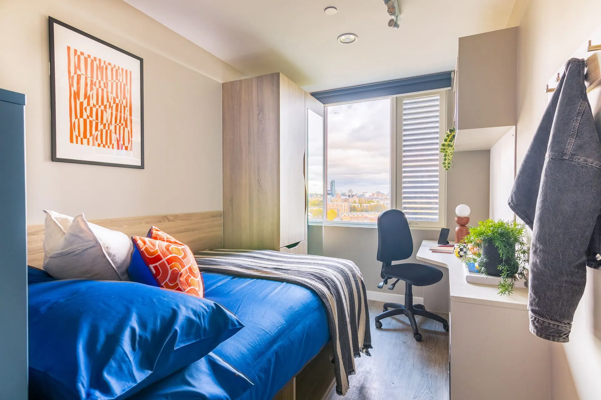 ROOM ROOM 4
