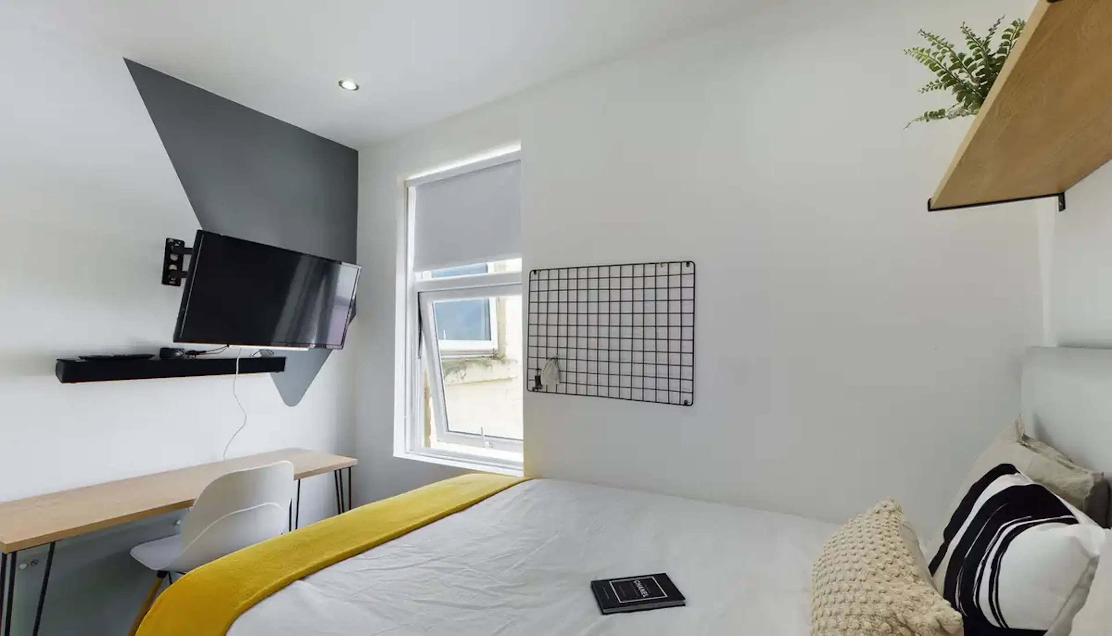 4 Bedroom House ROOM 4