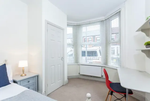 6 Bedroom Apartment room image 8