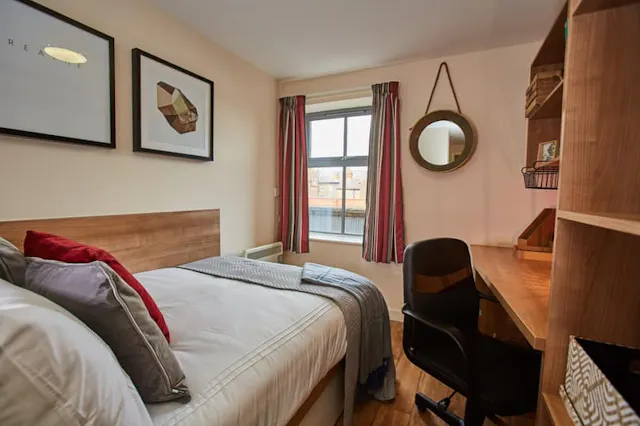 Bronze En Suite room image 1