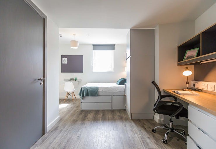 Gold Studio Accessible