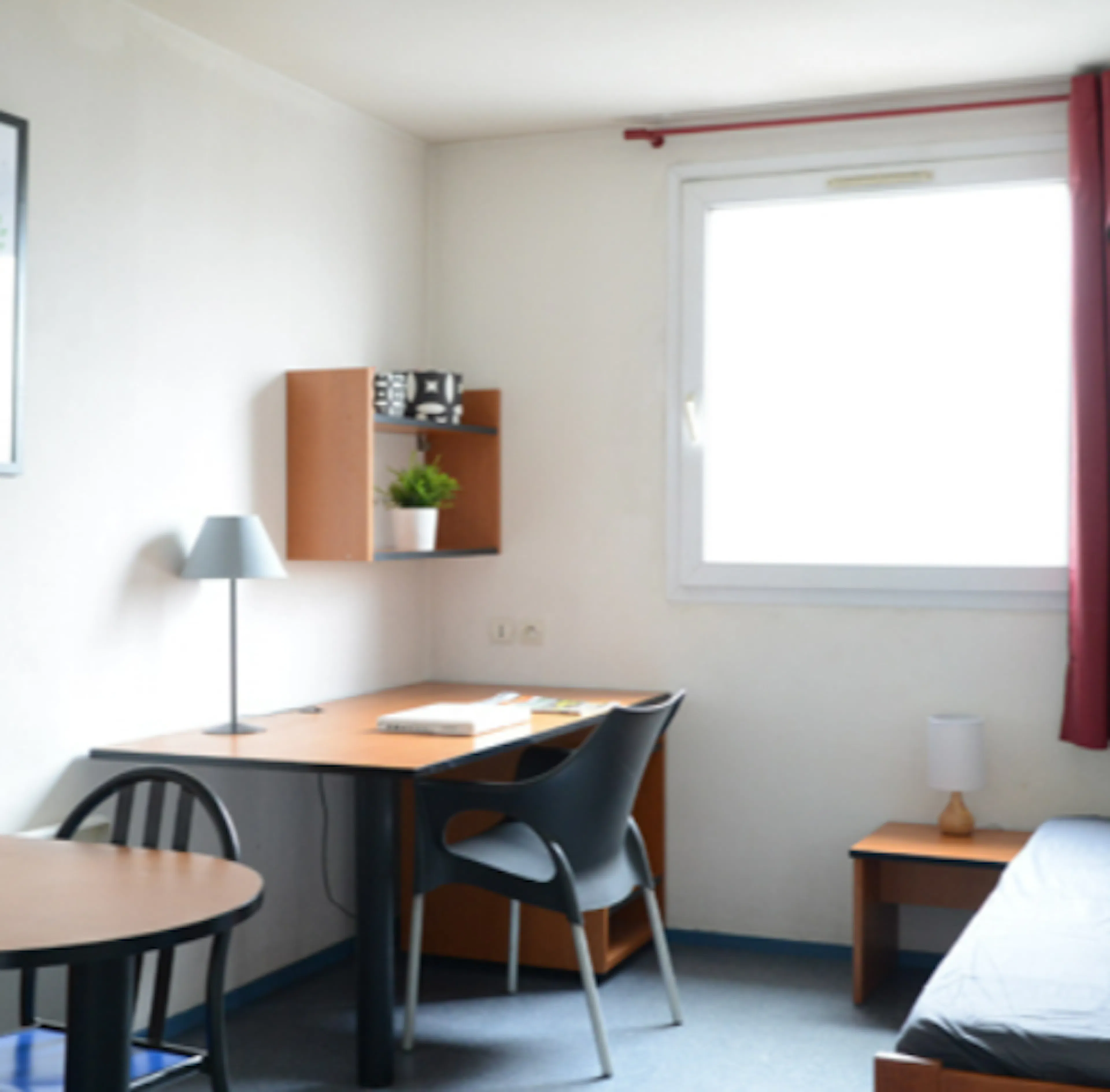 ROOM ROOM 1