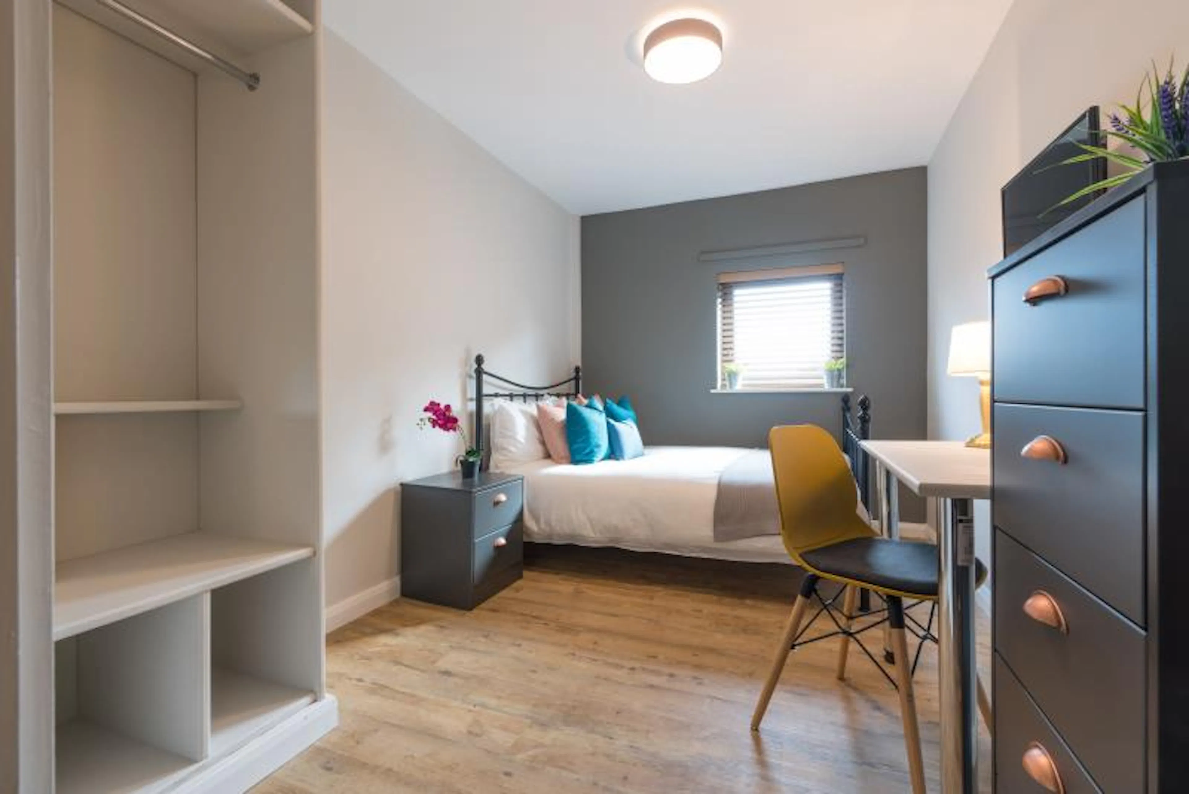 ROOM ROOM 4