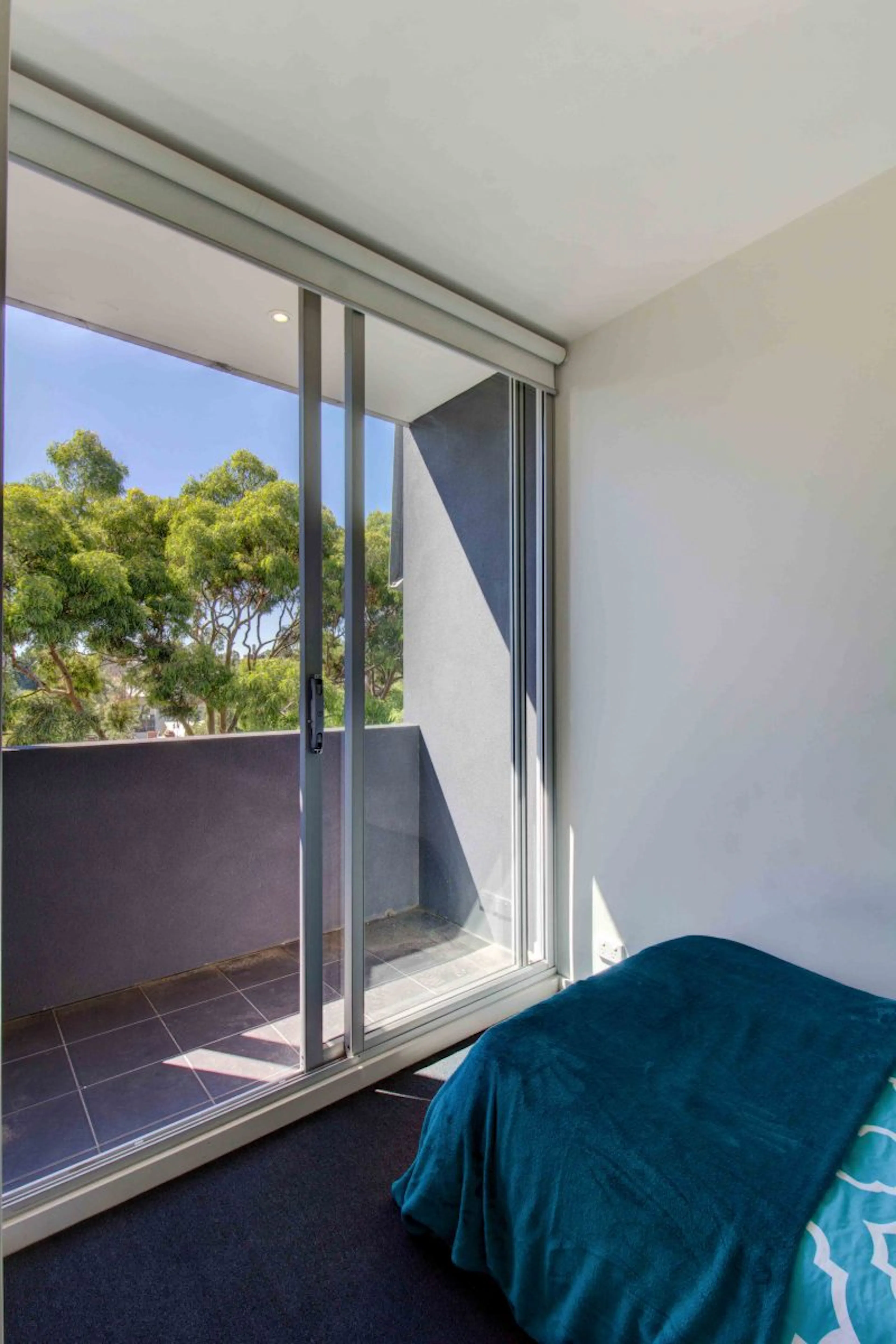 Standard 1 Bedroom ROOM 1