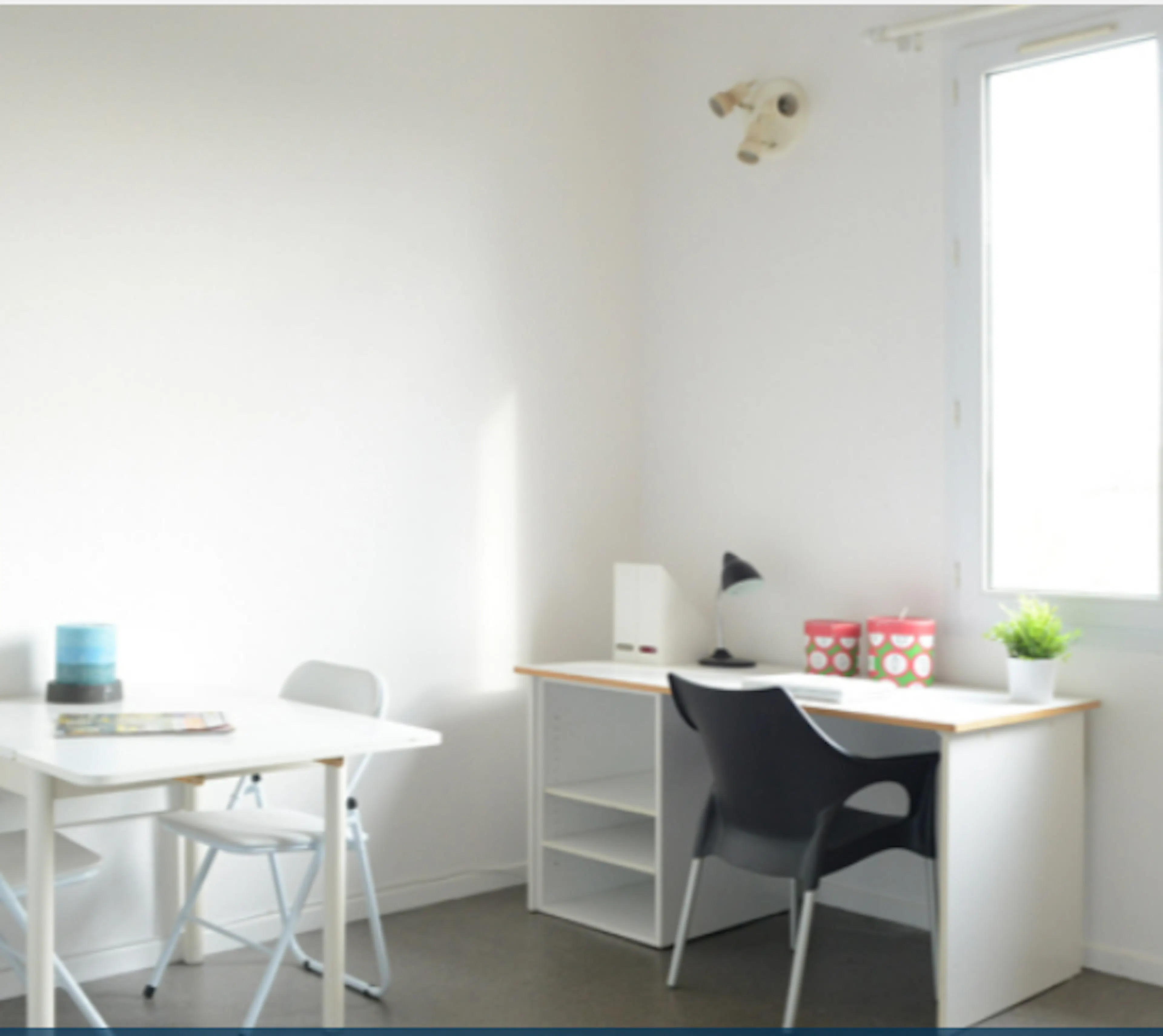 ROOM ROOM 1