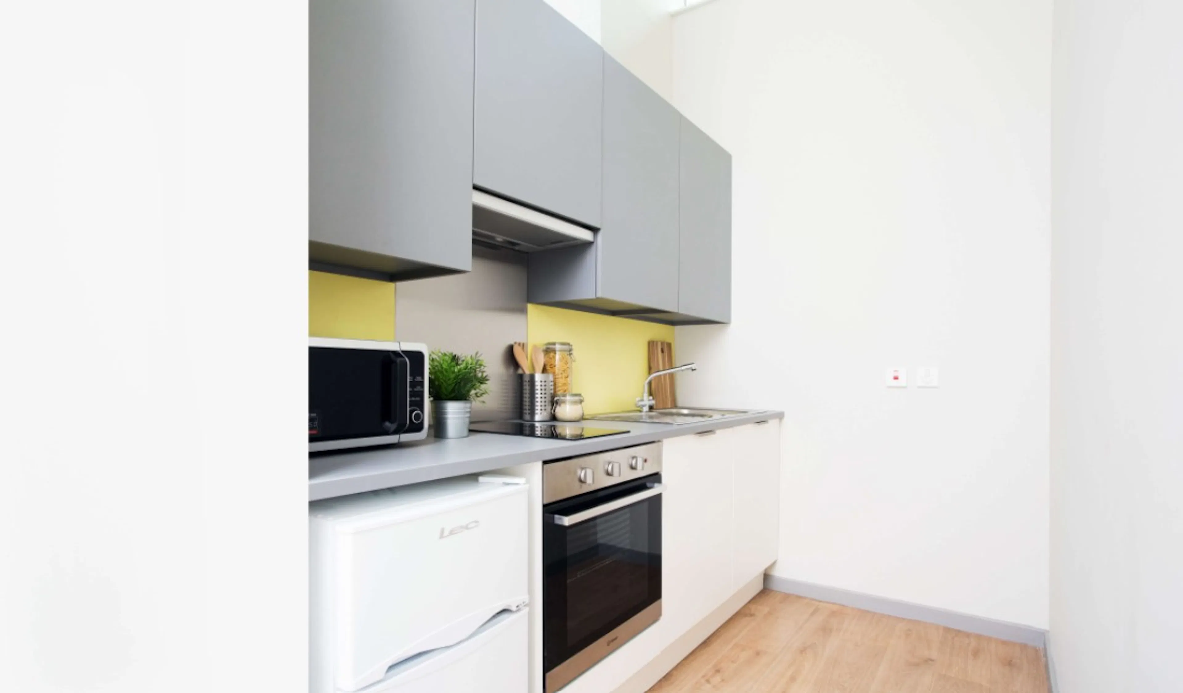 Studio, Premium Range 3 KITCHEN 1