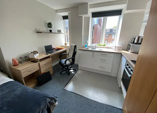 Superior Studio room image 2