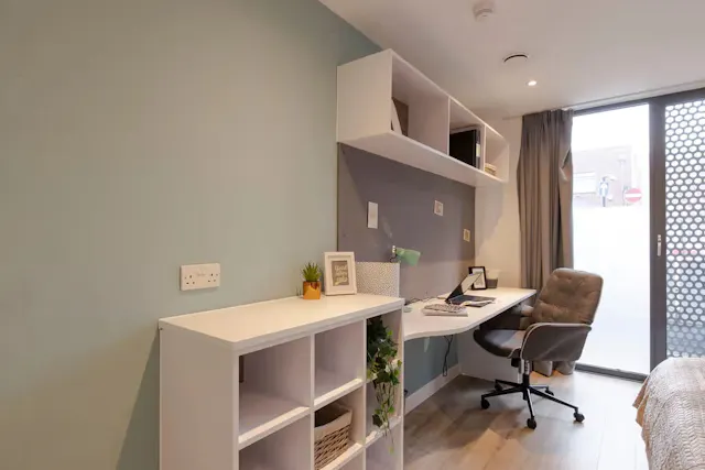 6 Bed Cluster En-suite Plus room image 3