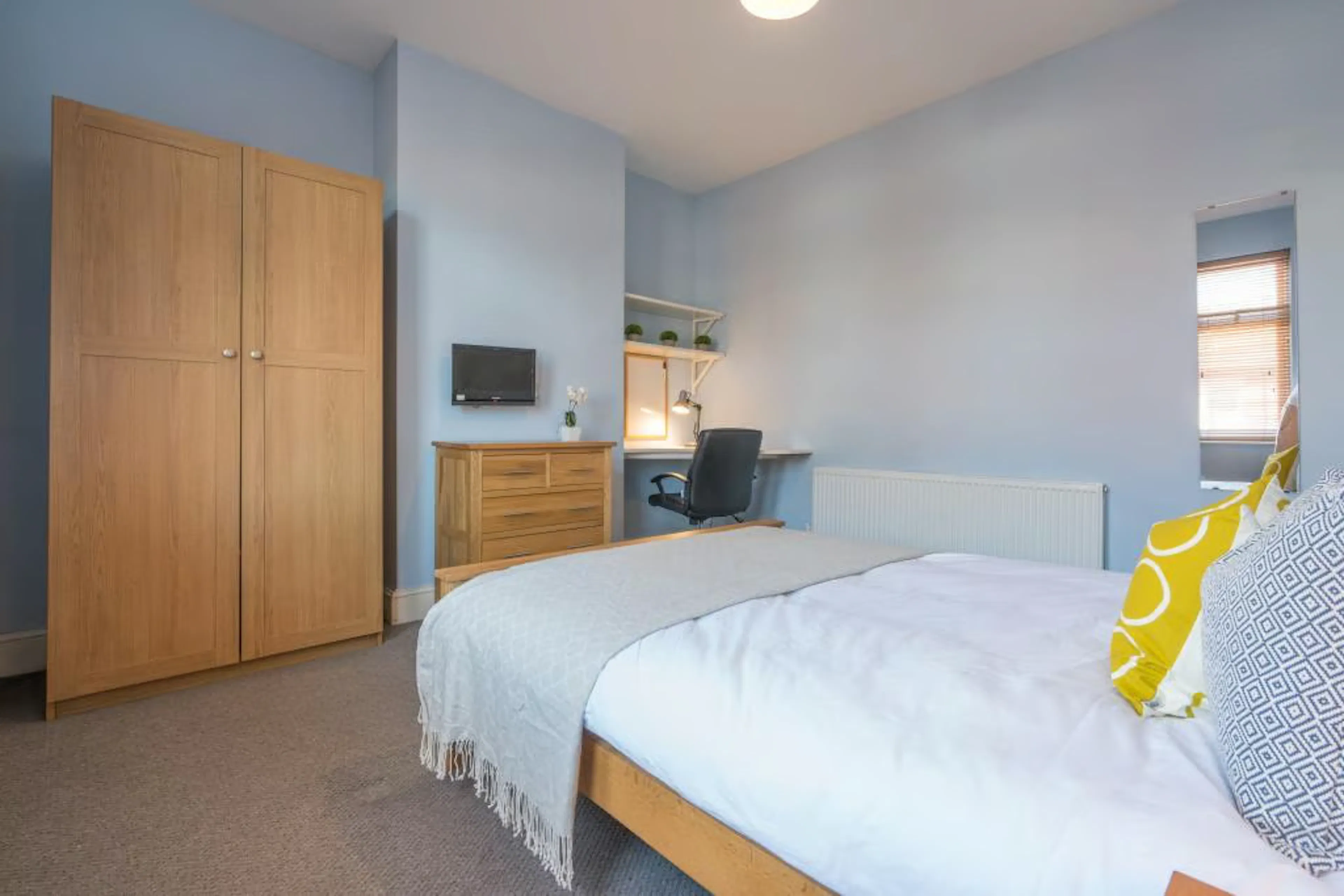 ROOM ROOM 2