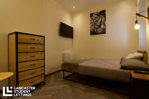 12-phoenix-street-lancaster-ROOM