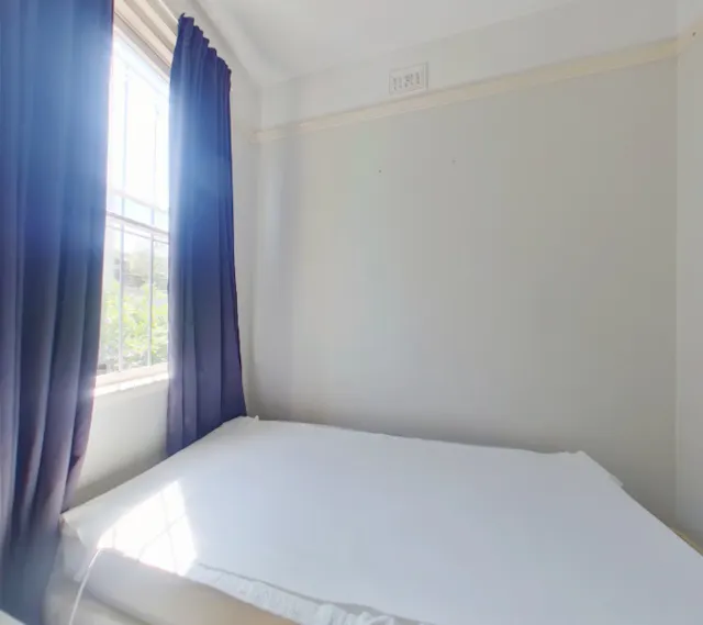 Room 4 (standard) room image 2