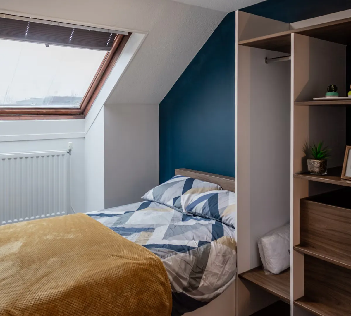 5 Bed Non-Ensuite ROOM