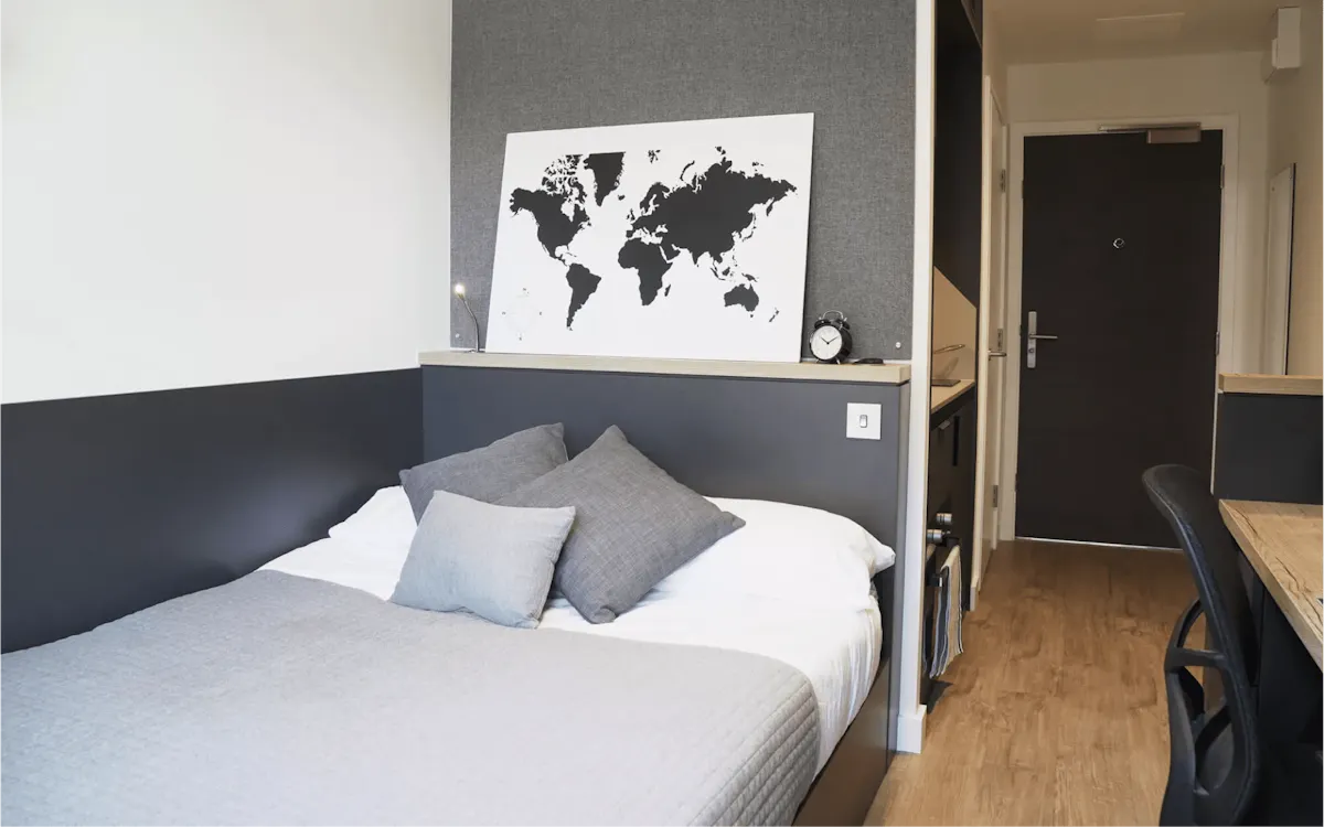 Platinum Studio ROOM