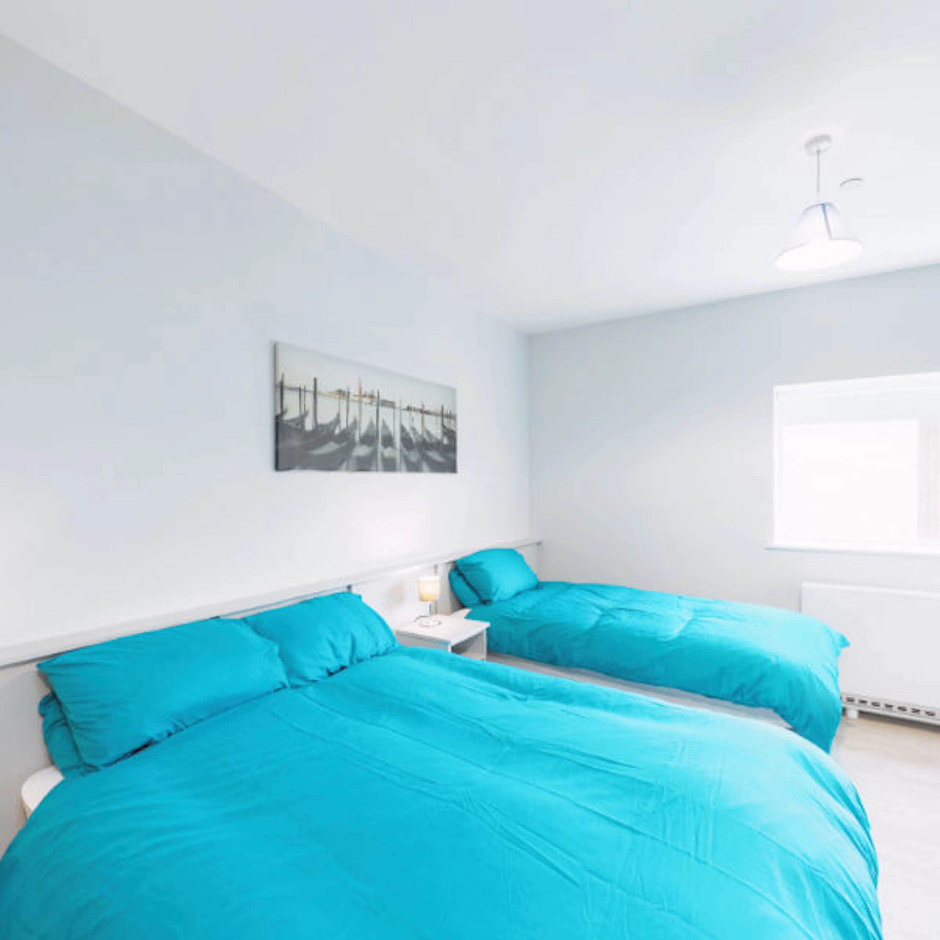 ROOM ROOM 1