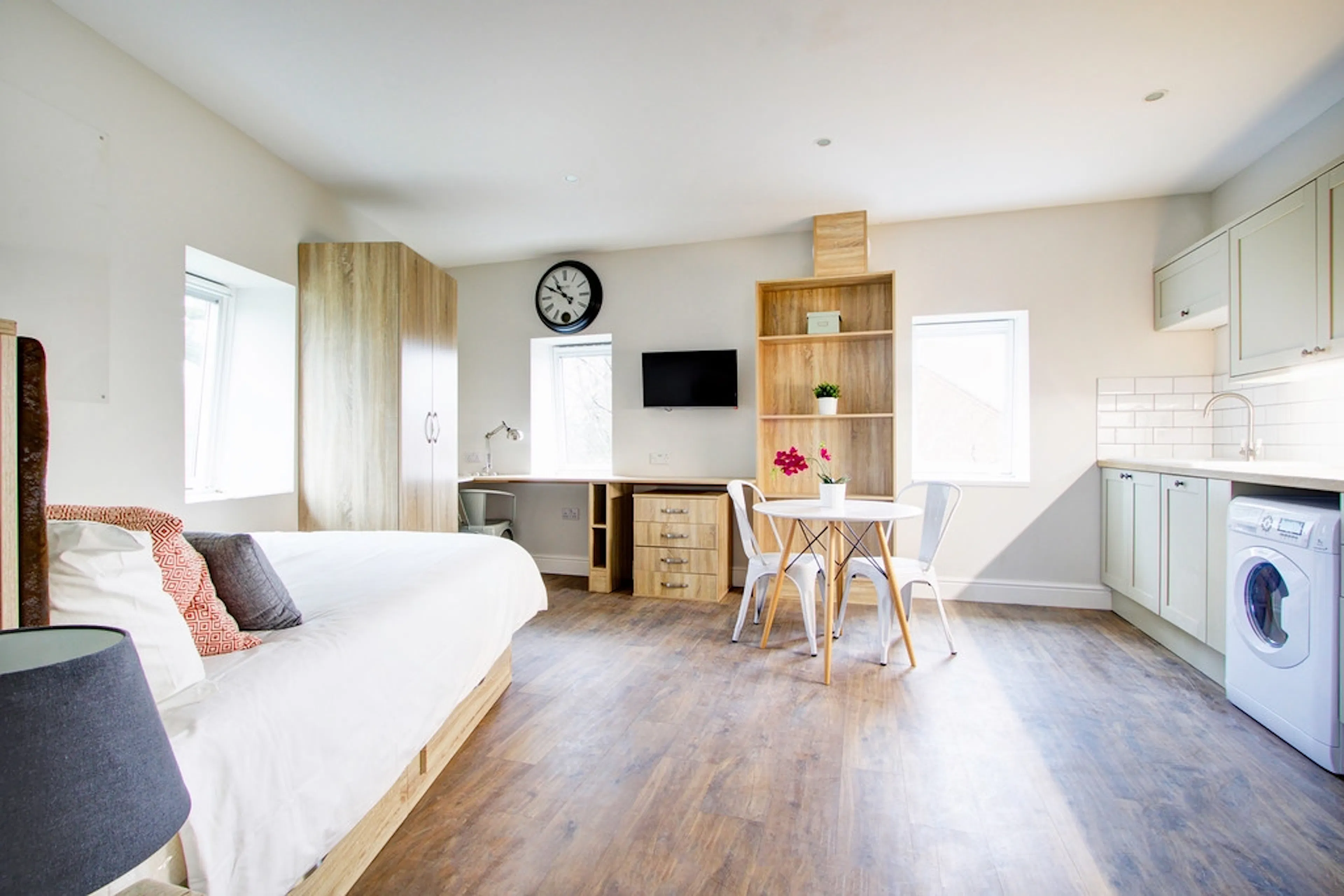1 Bedroom Studio ROOM 1