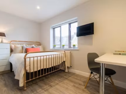 flat-2-victoria-court-mews-leeds-ROOM