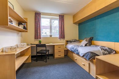 DIGS Storthes Hall Park - Classic Ensuite