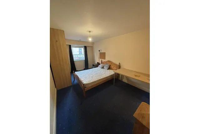 2 Bedroom Apartment room image 2