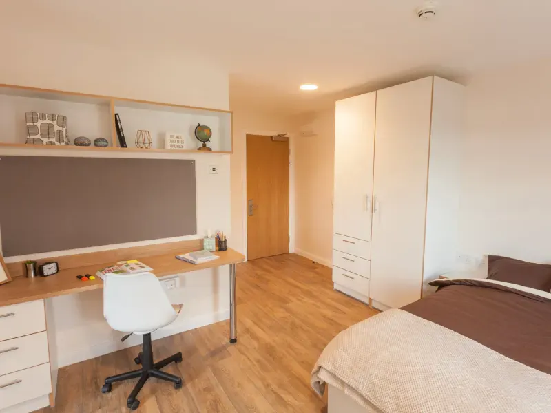 ROOM ROOM 3