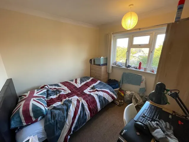 5 Bed Apartment room image 1