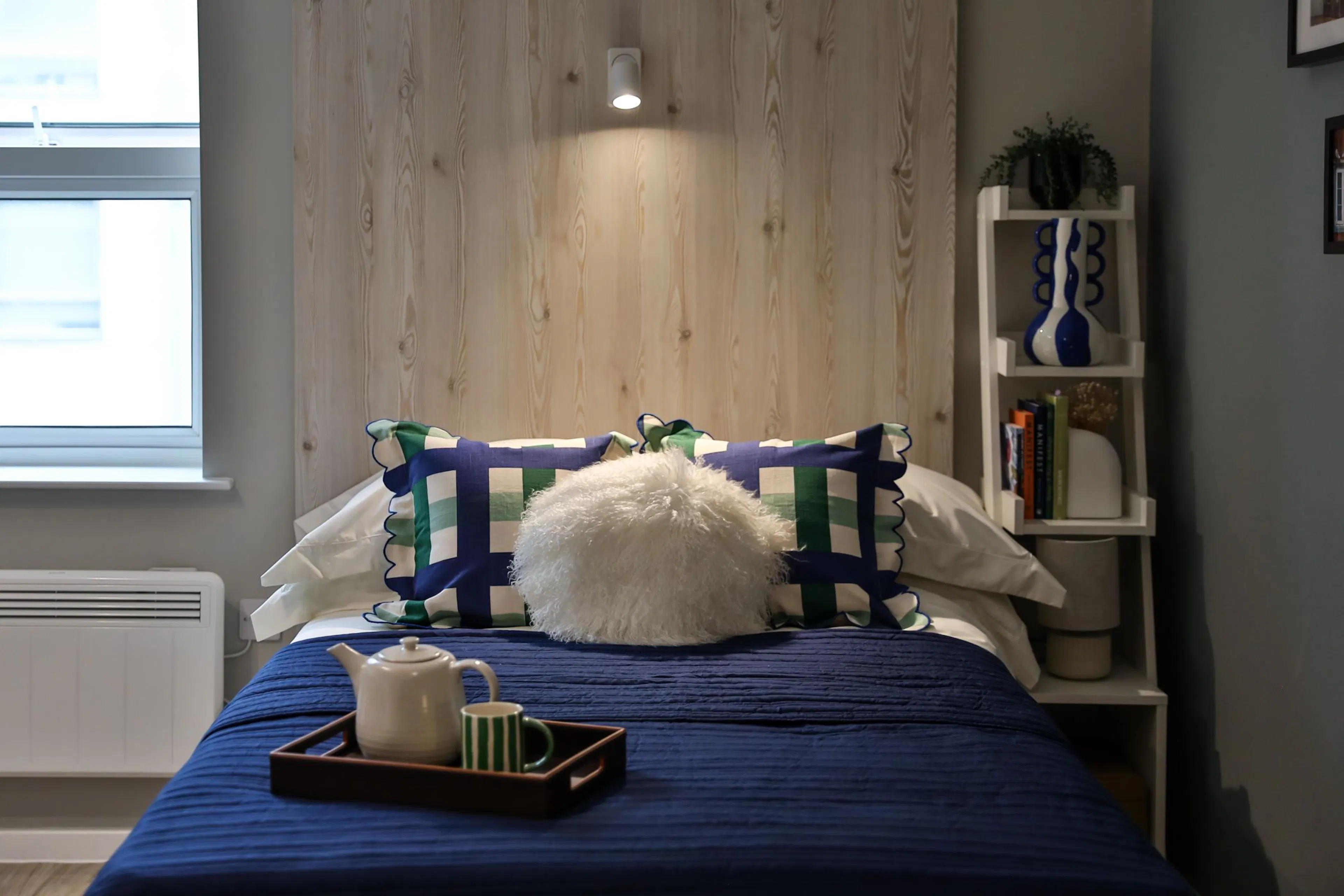 ROOM ROOM 1