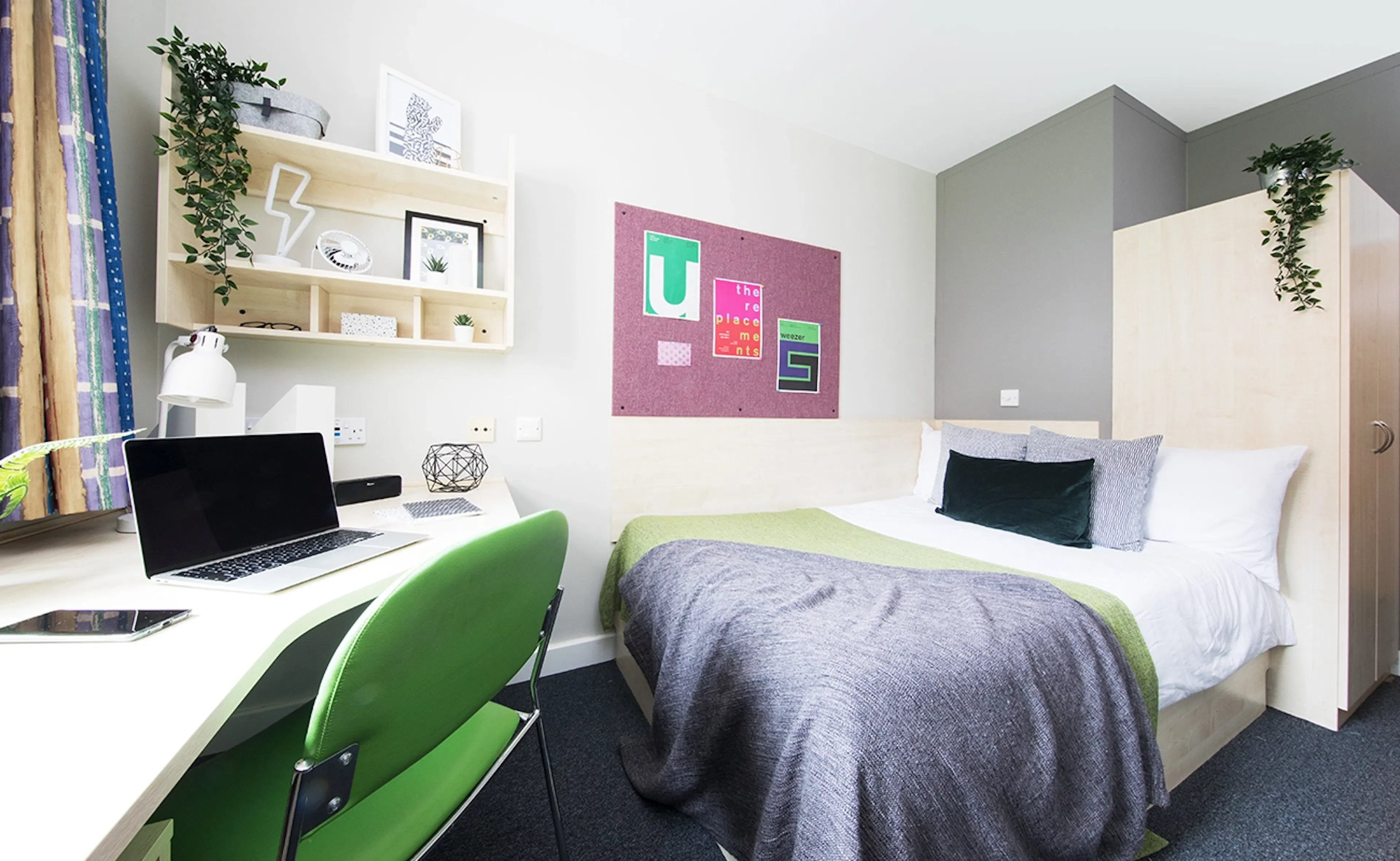 ROOM ROOM 1