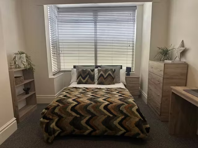 164-newland-avenue-kingston-upon-hull-4 Bedroom Apartment-1