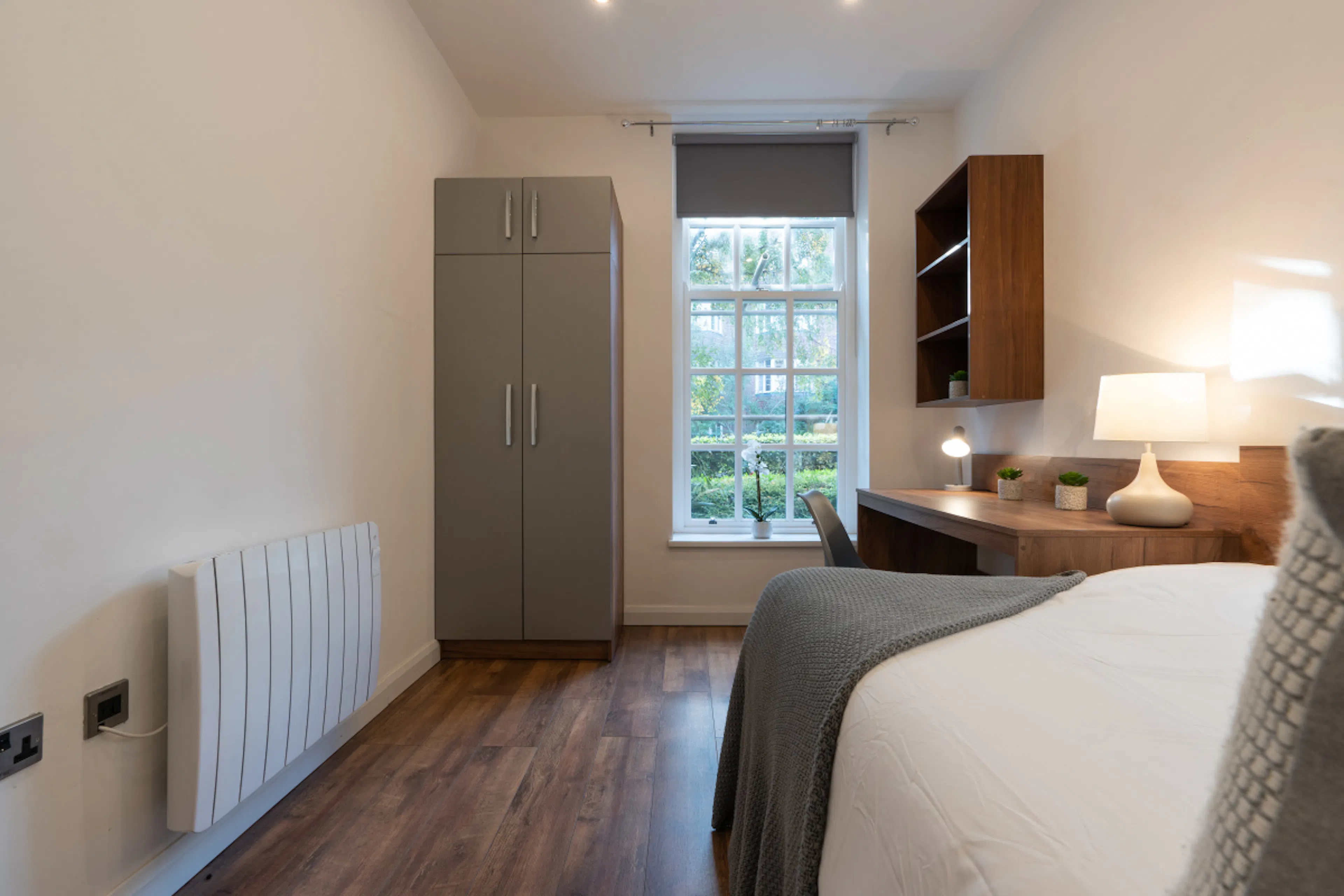 Four Bed Apartment ROOM 1