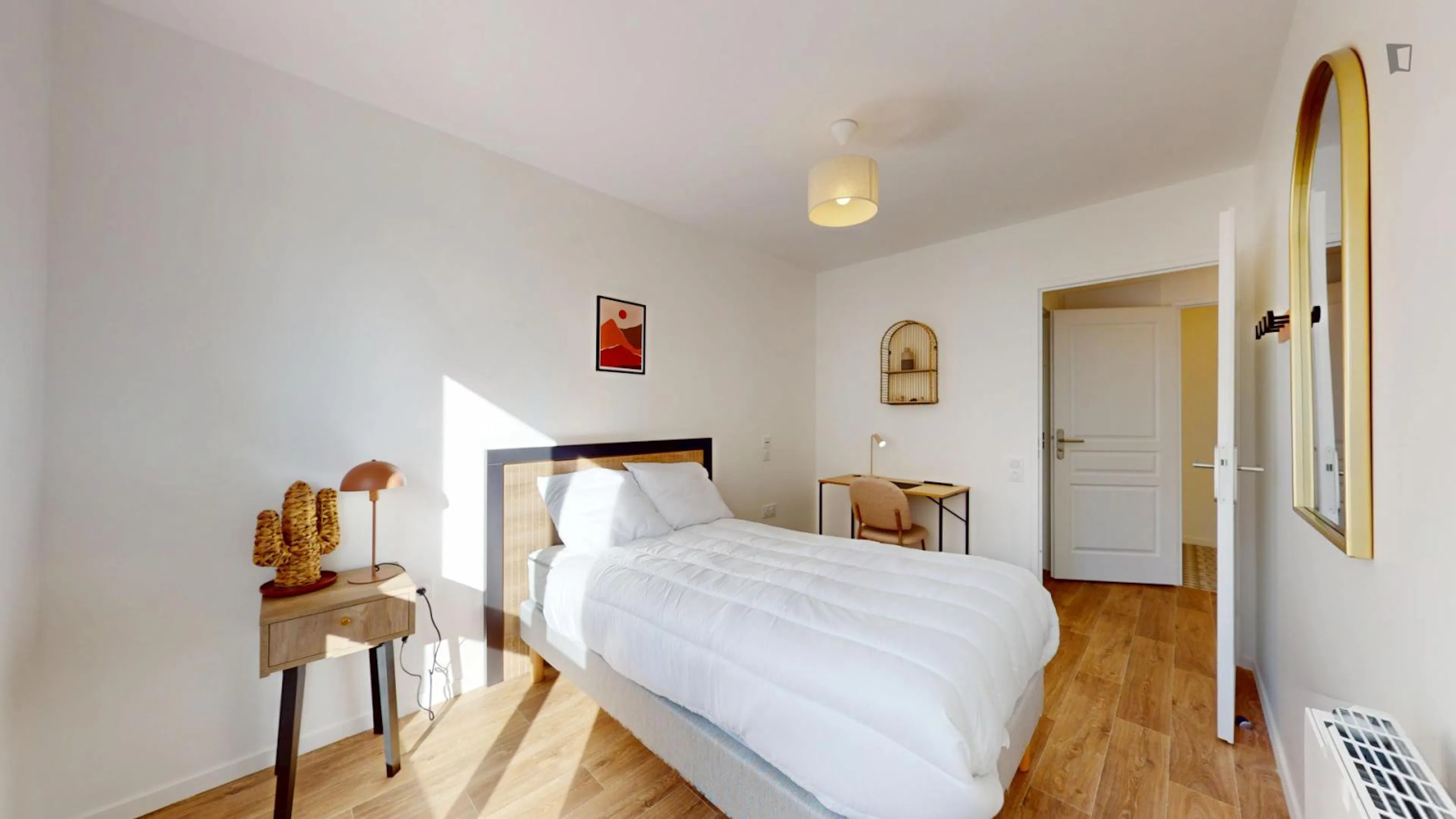 Neat two bedroom apartment near Parc résidence Florence ROOM 1
