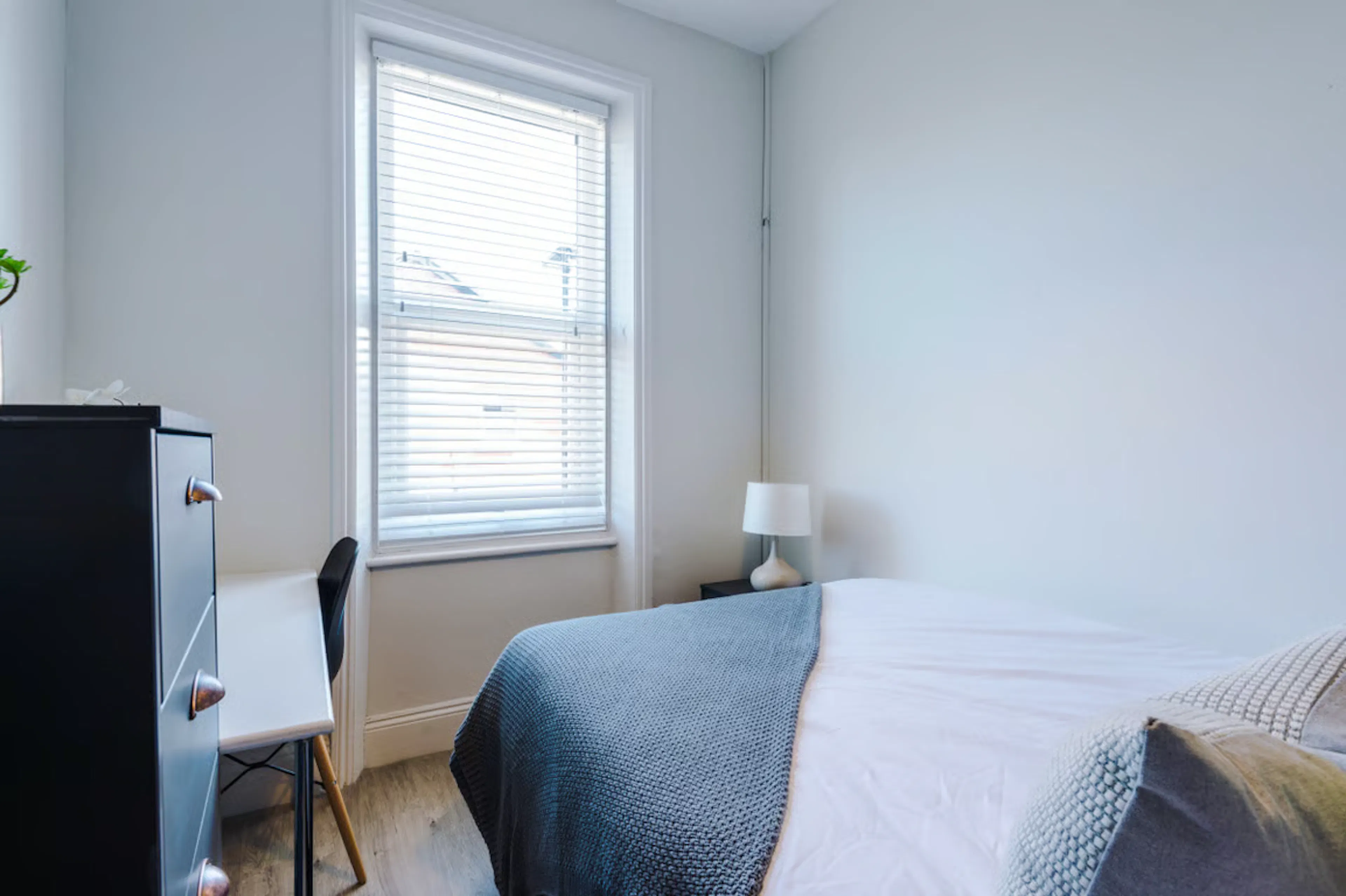 3 Bedroom Apartment ROOM 1