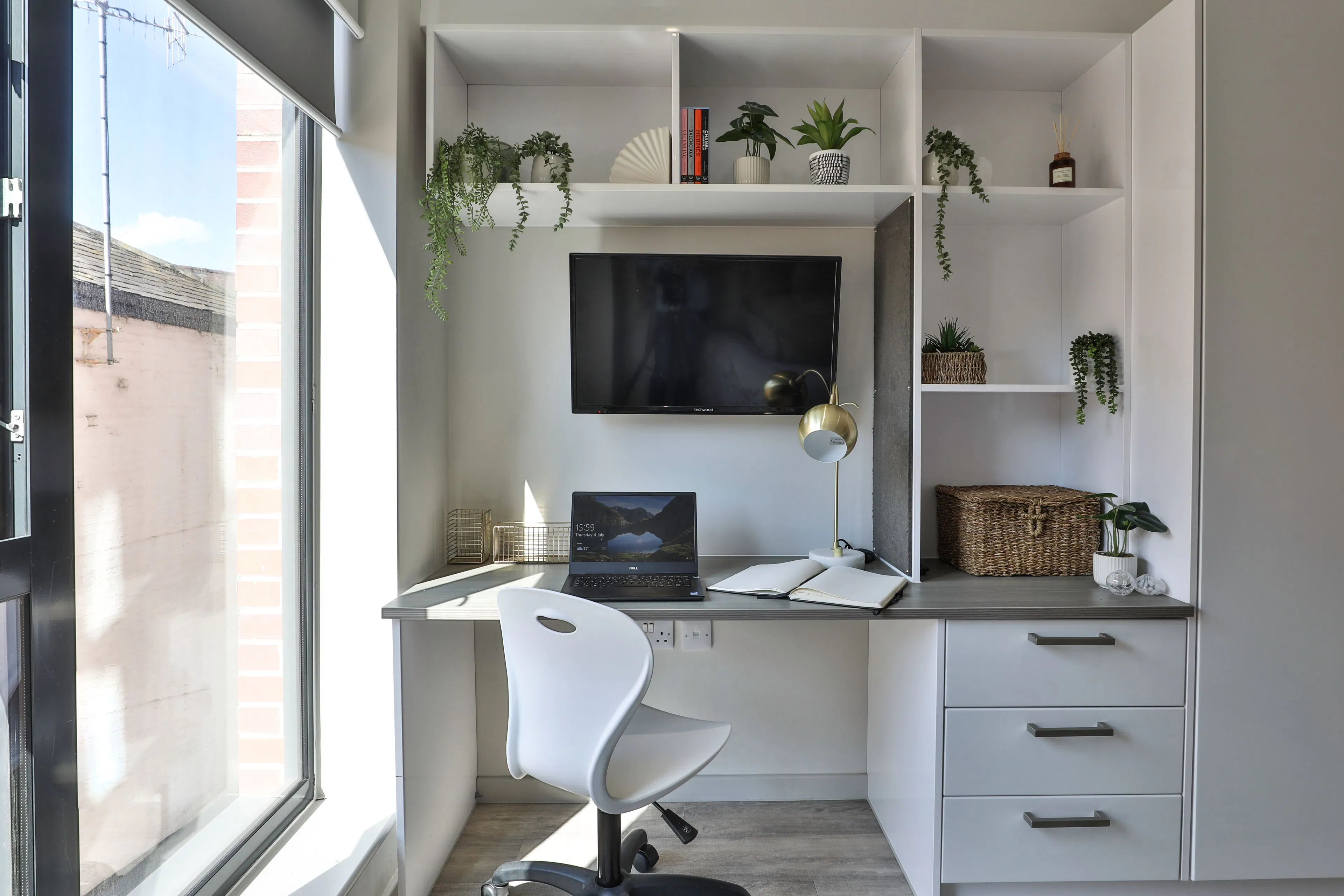 ROOM ROOM 1
