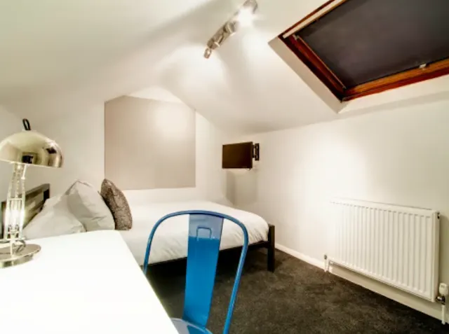 6 Bedroom Apartment room image 2