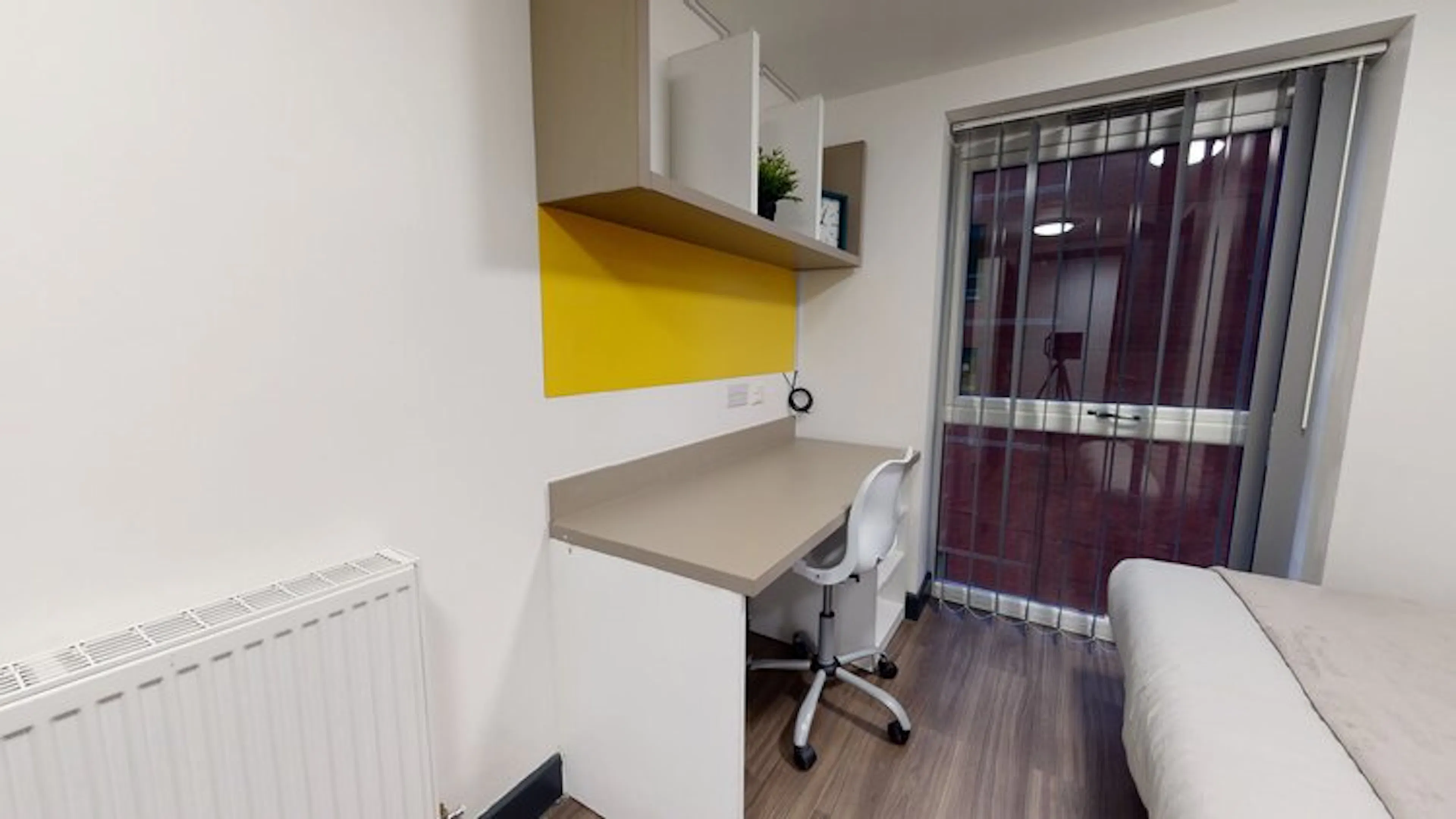 ROOM ROOM 1