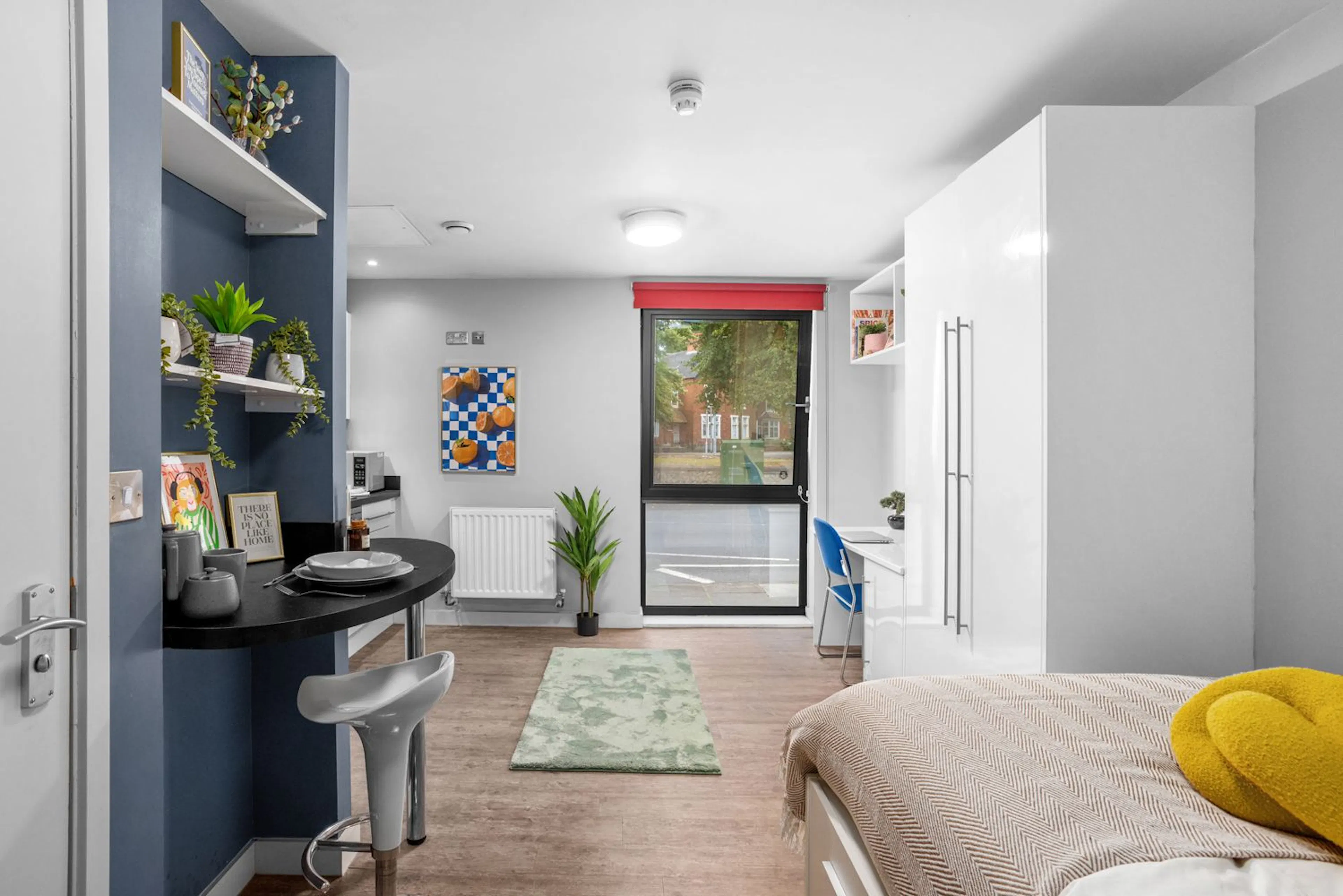 ROOM ROOM 1