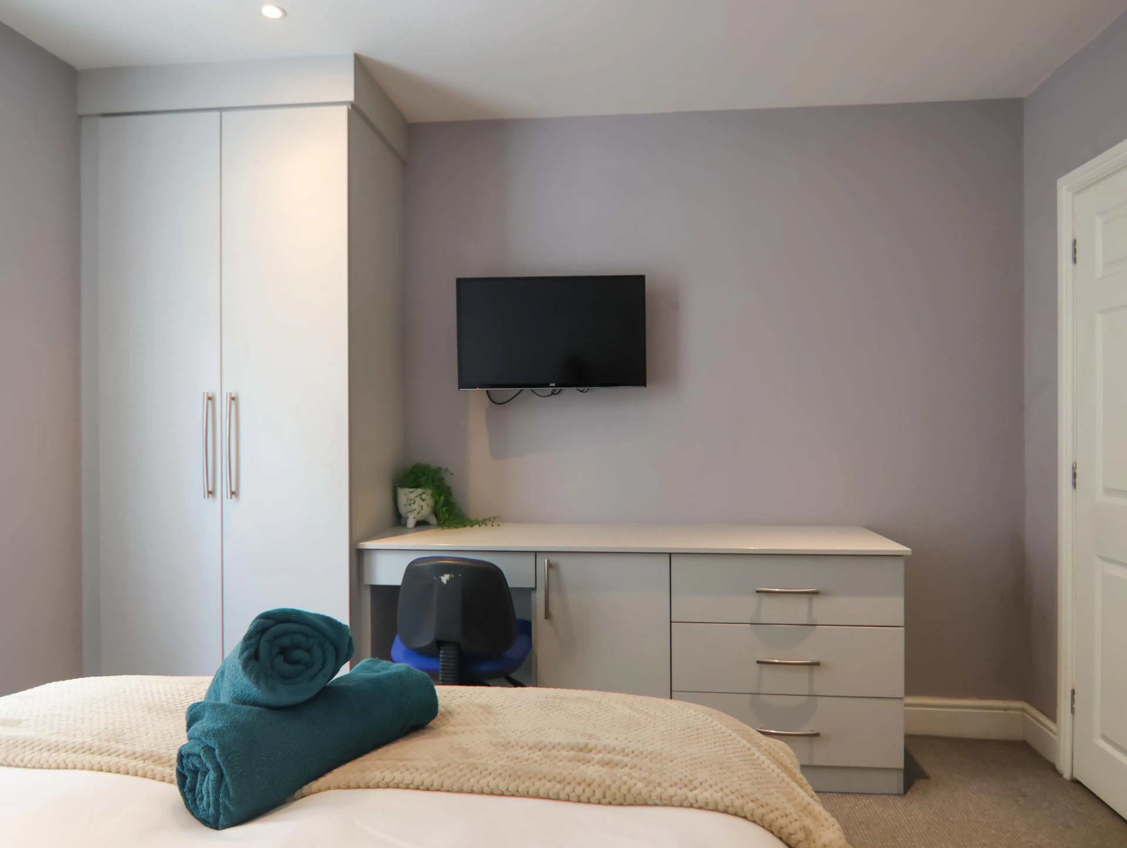 4 Bed Apartment ROOM 1