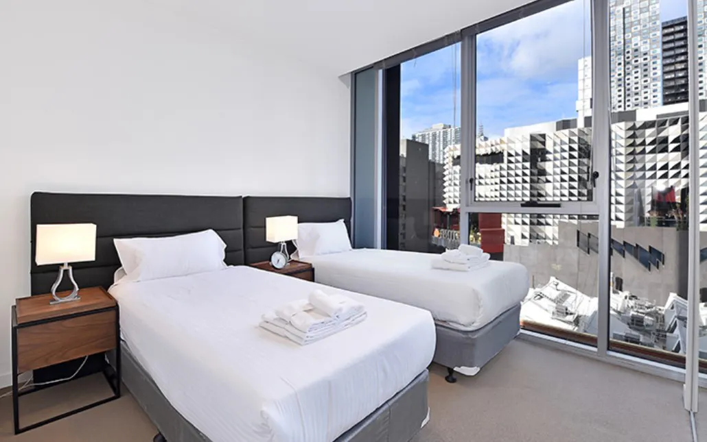 Apartment 907 ROOM