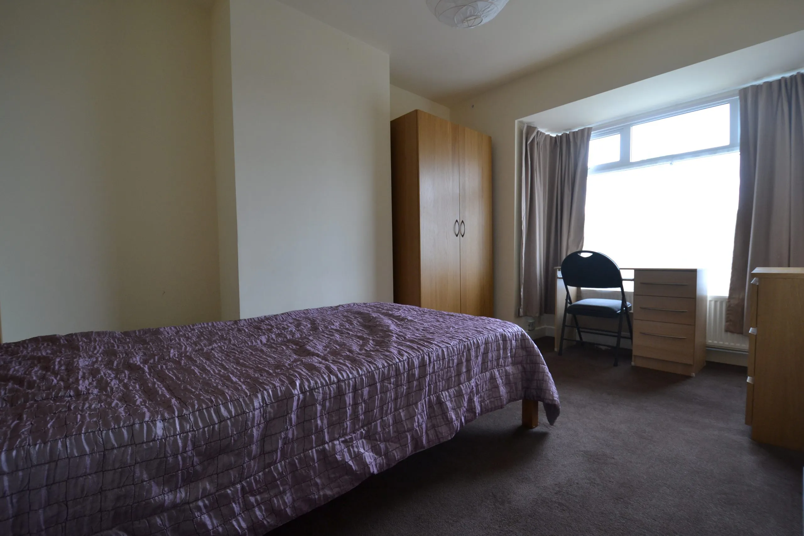 ROOM ROOM 1