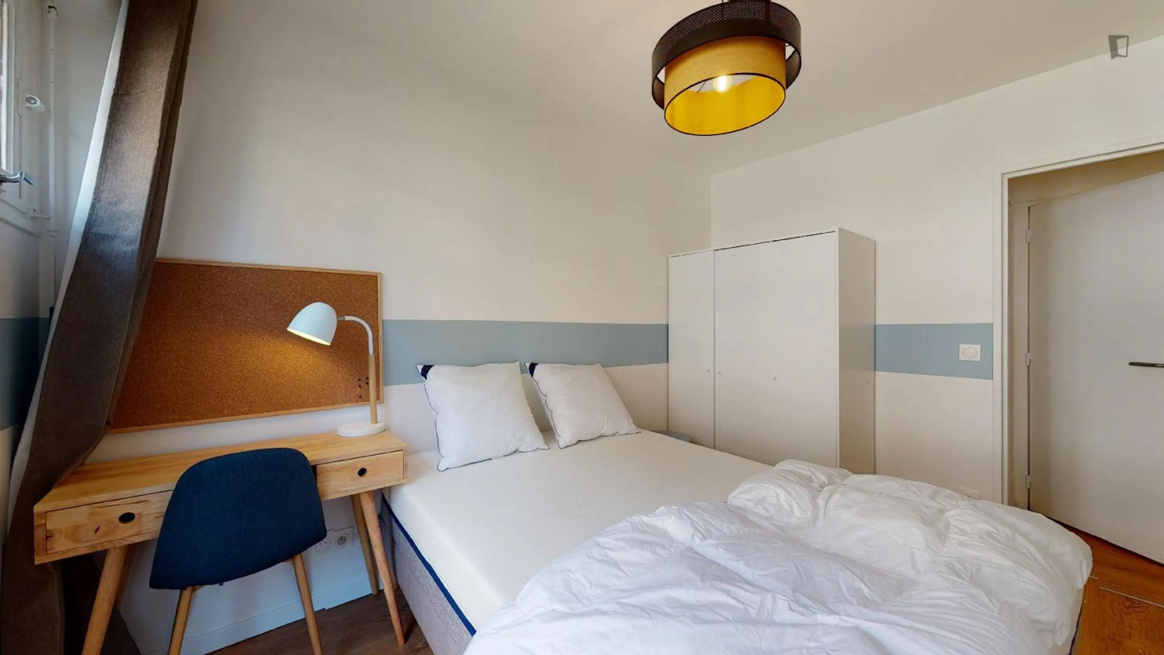 Snug double bedroom in Noisy-le-Sec ROOM 1