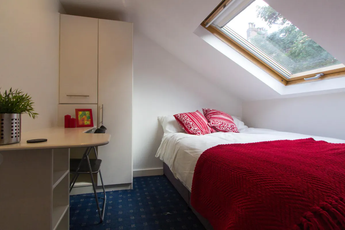 3 Bedroom Apartment ROOM