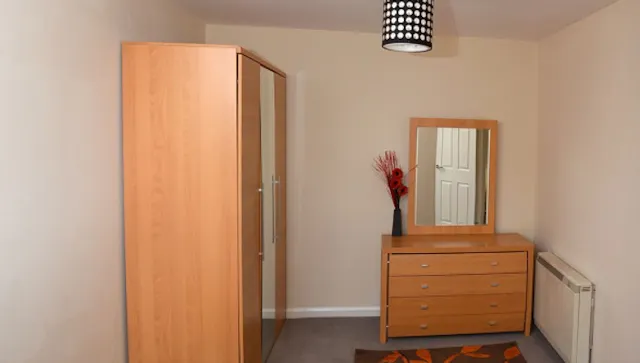 Premier Lower Ground Apartments room image 1