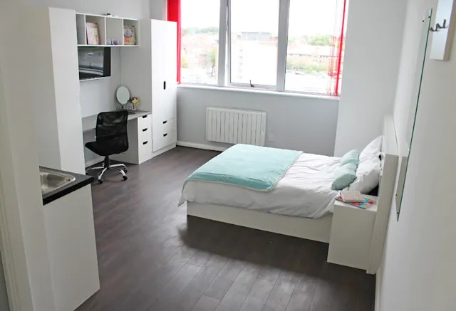 Studio room image 1